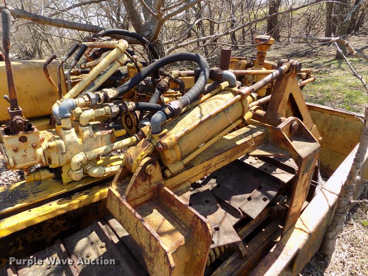 image for item DE1135 1936 Caterpillar RD4 dozer