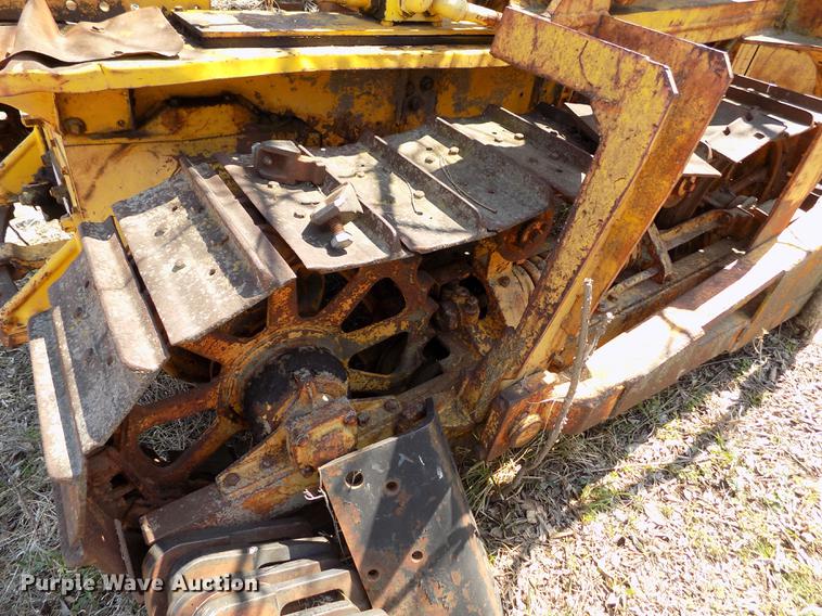 image for item DE1135 1936 Caterpillar RD4 dozer
