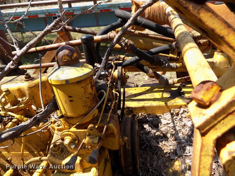 image for item DE1135 1936 Caterpillar RD4 dozer