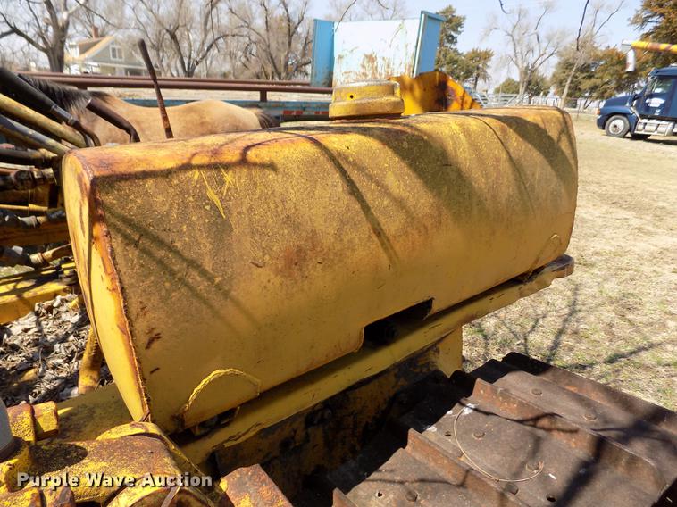 image for item DE1135 1936 Caterpillar RD4 dozer