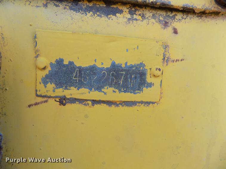 image for item DE1135 1936 Caterpillar RD4 dozer