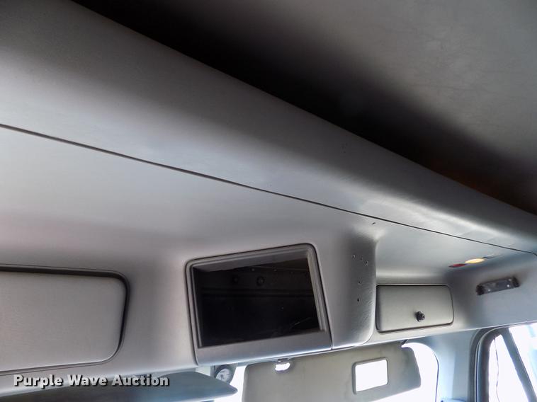 image for item DE1137 1998 Freightliner Century Class semi truck