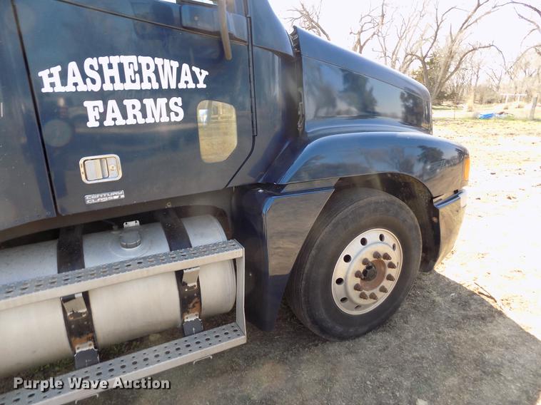 image for item DE1137 1998 Freightliner Century Class semi truck