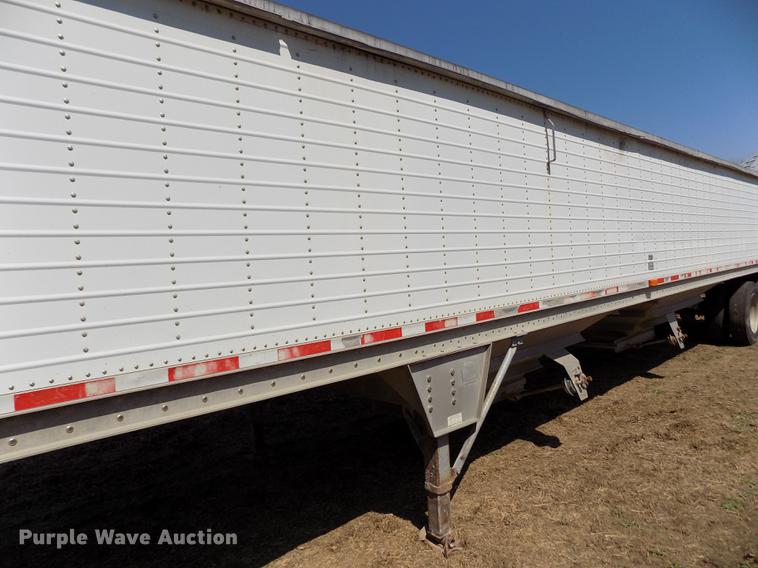 image for item DE1138 1999 Wilson DWH-400 Pace Setter double hopper bottom grain trailer
