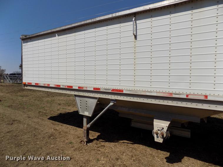 image for item DE1138 1999 Wilson DWH-400 Pace Setter double hopper bottom grain trailer
