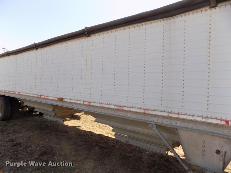 image for item DE1138 1999 Wilson DWH-400 Pace Setter double hopper bottom grain trailer