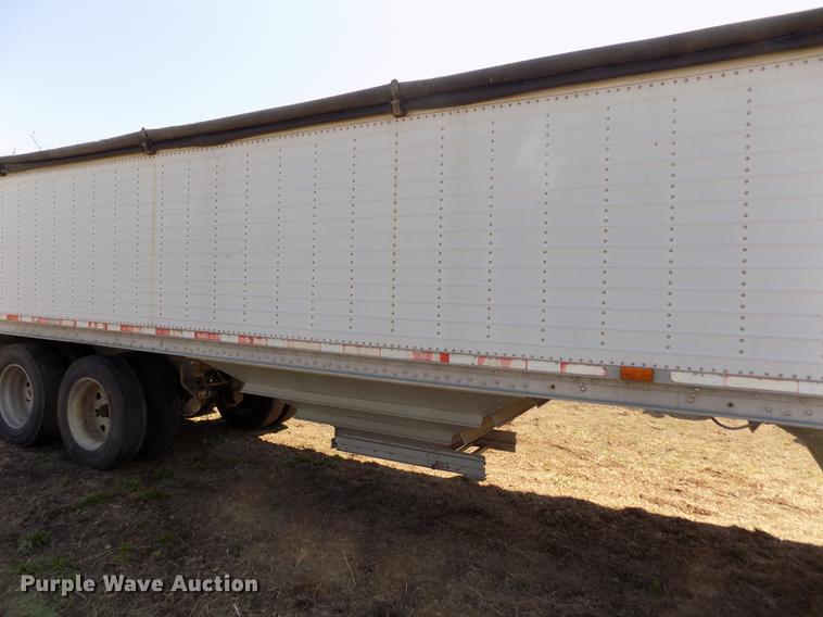 image for item DE1138 1999 Wilson DWH-400 Pace Setter double hopper bottom grain trailer