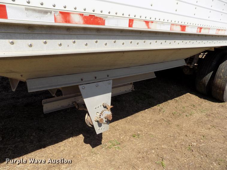 image for item DE1138 1999 Wilson DWH-400 Pace Setter double hopper bottom grain trailer
