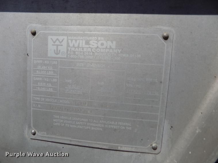 image for item DE1138 1999 Wilson DWH-400 Pace Setter double hopper bottom grain trailer