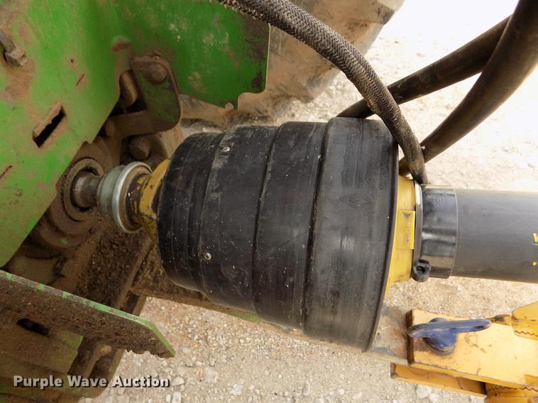 image for item DE1154 1999 Vermeer 504 Super I round baler