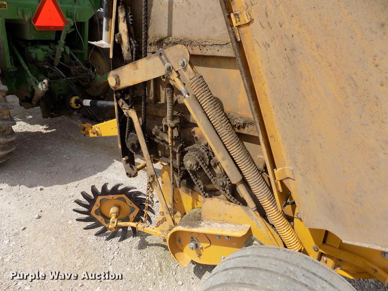 image for item DE1154 1999 Vermeer 504 Super I round baler