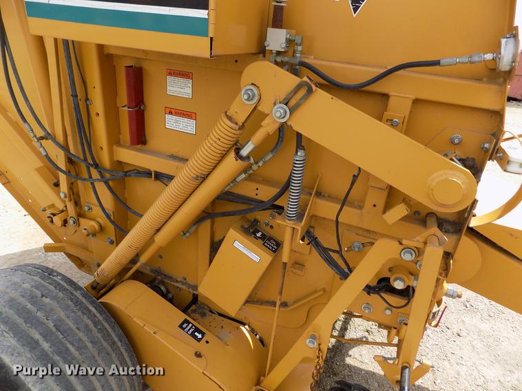 image for item DE1154 1999 Vermeer 504 Super I round baler
