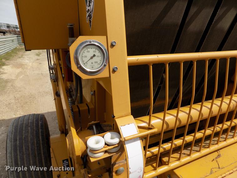 image for item DE1154 1999 Vermeer 504 Super I round baler