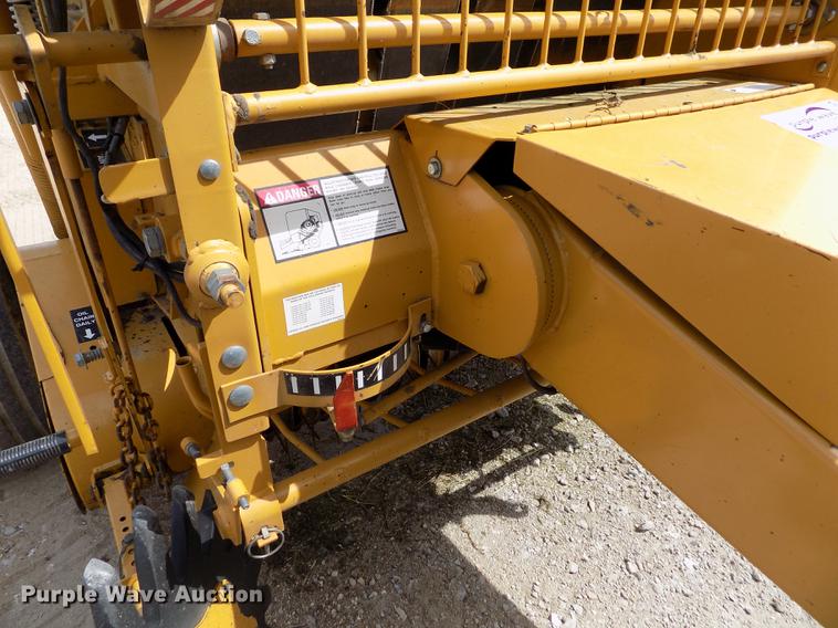 image for item DE1154 1999 Vermeer 504 Super I round baler