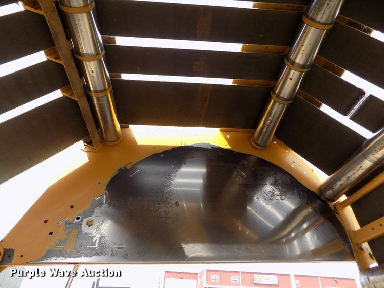 image for item DE1154 1999 Vermeer 504 Super I round baler