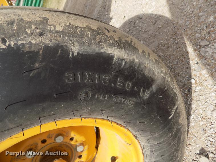 image for item DE1154 1999 Vermeer 504 Super I round baler