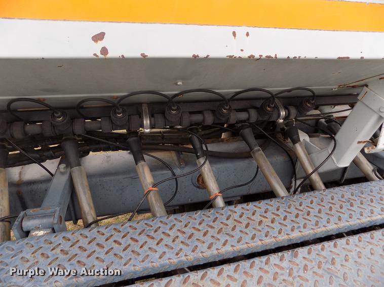 image for item DE1163 1999 CrustBuster 4000 All Plant grain drill