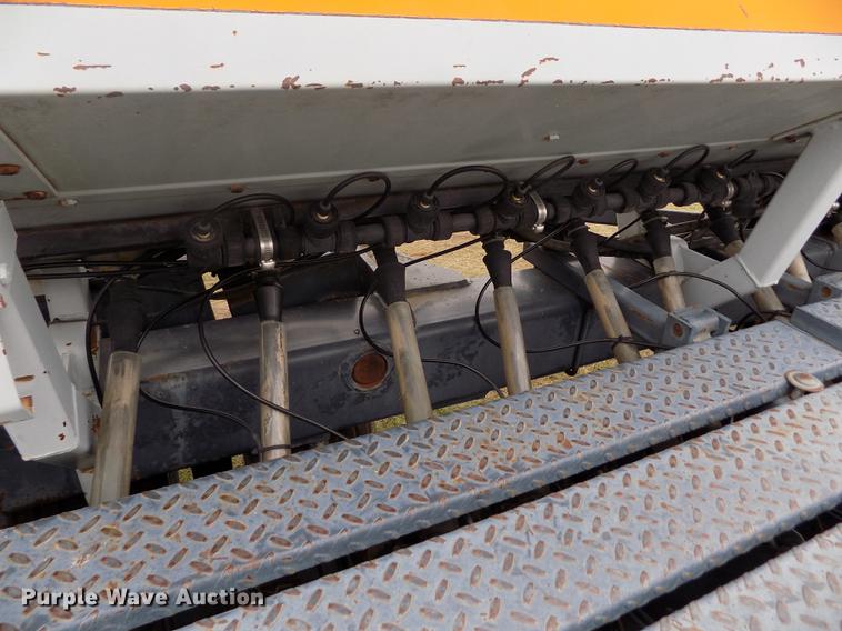 image for item DE1163 1999 CrustBuster 4000 All Plant grain drill