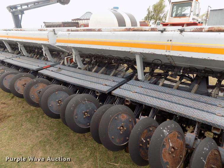 image for item DE1163 1999 CrustBuster 4000 All Plant grain drill