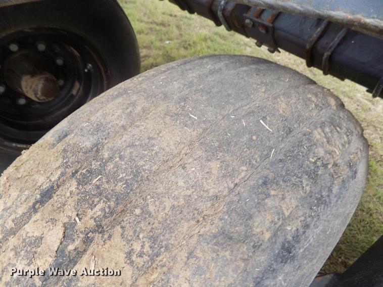 image for item DE1163 1999 CrustBuster 4000 All Plant grain drill