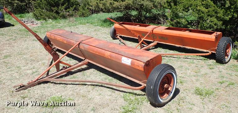 image for item DF1085 (2) New Idea grain drills