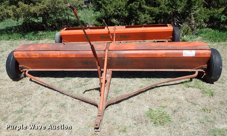 image for item DF1085 (2) New Idea grain drills