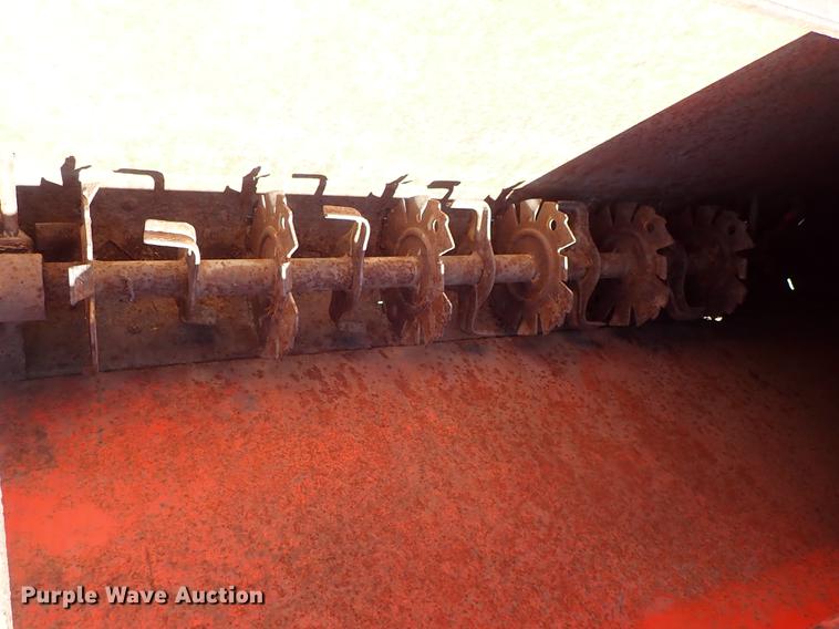 image for item DF1085 (2) New Idea grain drills