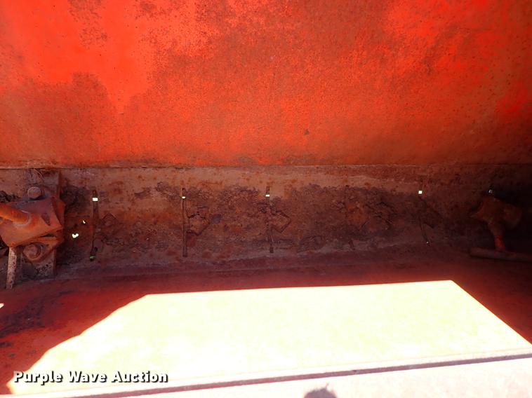 image for item DF1085 (2) New Idea grain drills