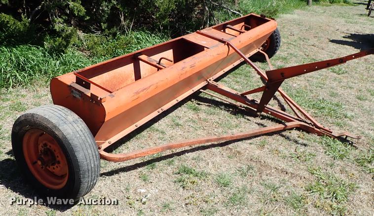 image for item DF1085 (2) New Idea grain drills