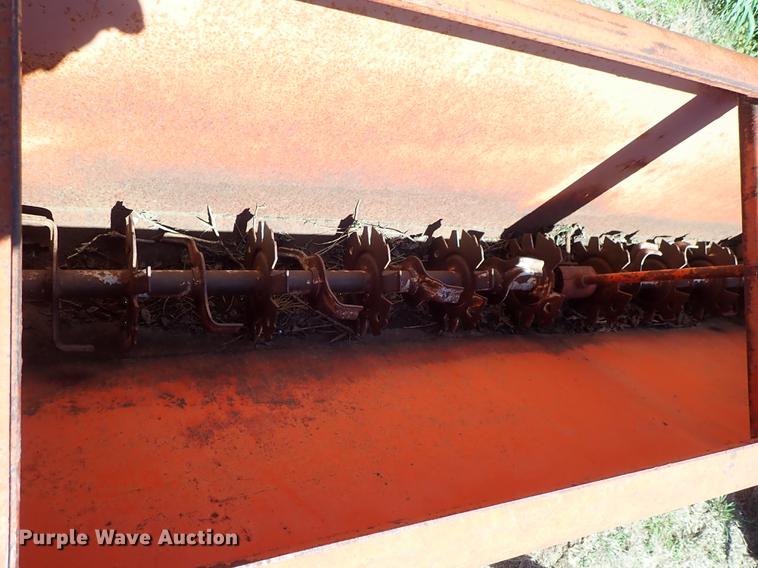 image for item DF1085 (2) New Idea grain drills