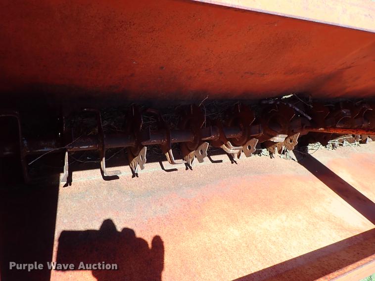 image for item DF1085 (2) New Idea grain drills