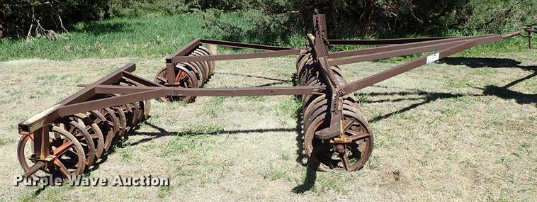 image for item DF1087 (3) cultipackers