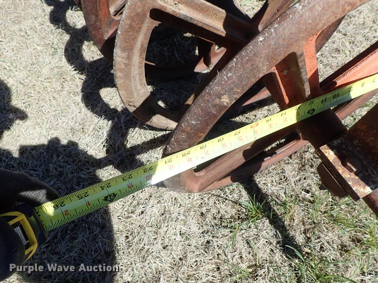 image for item DF1087 (3) cultipackers