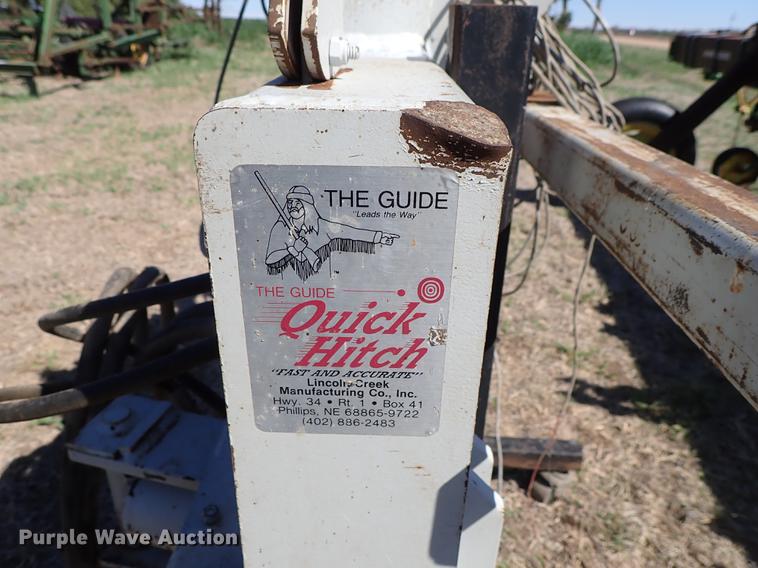 image for item DF1091 Lincoln Creek Mfg. The Guide quick hitch three point row crop guidance