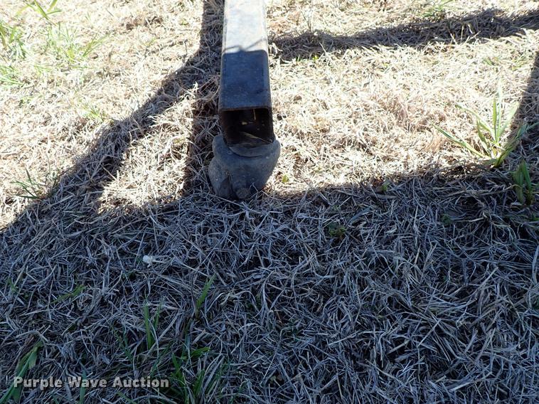 image for item DF1091 Lincoln Creek Mfg. The Guide quick hitch three point row crop guidance