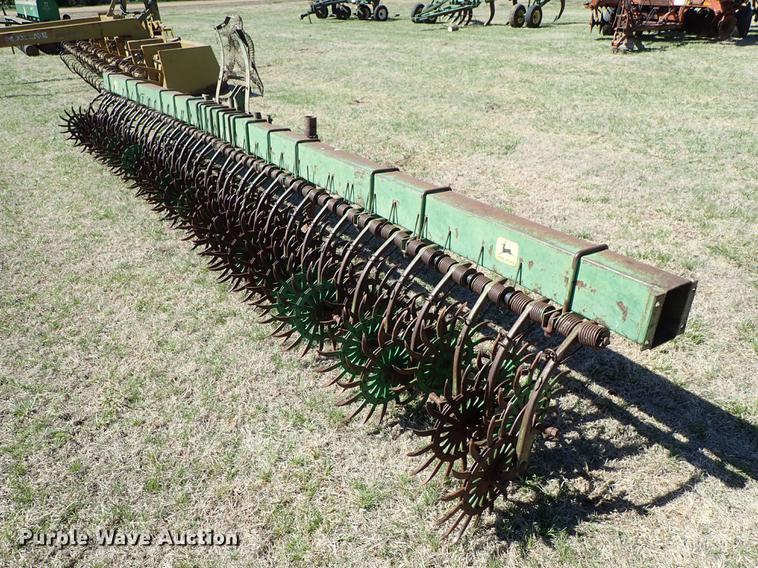 image for item DF1092 John Deere 400 rotary hoe