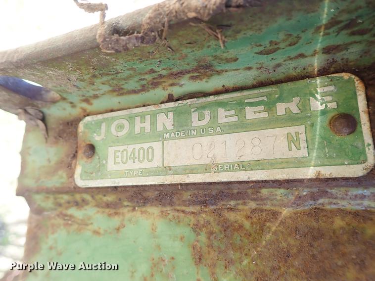 image for item DF1092 John Deere 400 rotary hoe