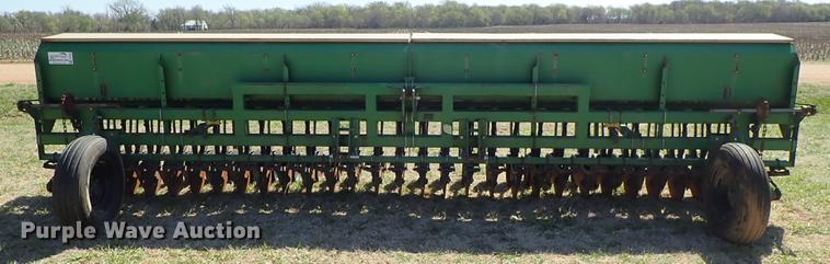 image for item DF1094 Great Plains Solid Stand 20 grain drill