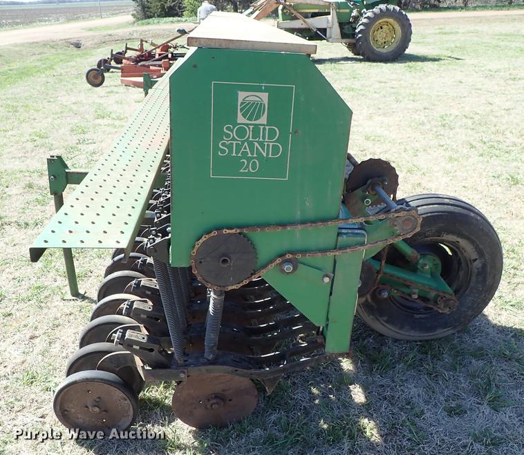 image for item DF1094 Great Plains Solid Stand 20 grain drill