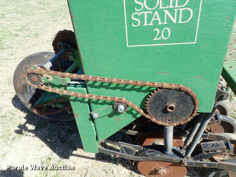 image for item DF1094 Great Plains Solid Stand 20 grain drill