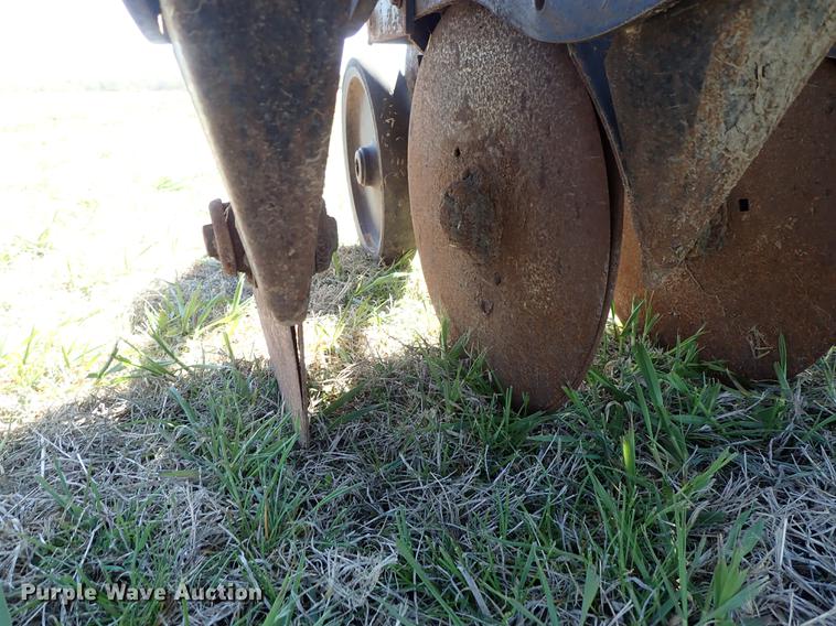 image for item DF1094 Great Plains Solid Stand 20 grain drill