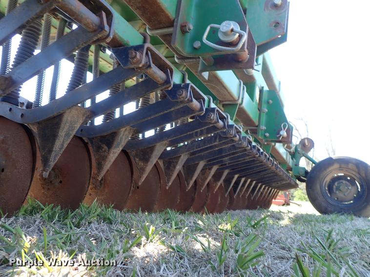 image for item DF1094 Great Plains Solid Stand 20 grain drill