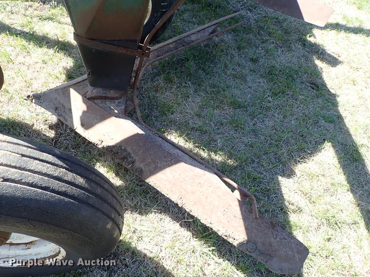 image for item DF1095 Flex King KB-15 sweep plow