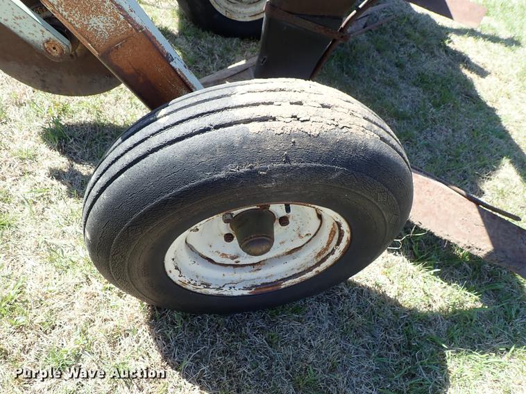 image for item DF1095 Flex King KB-15 sweep plow