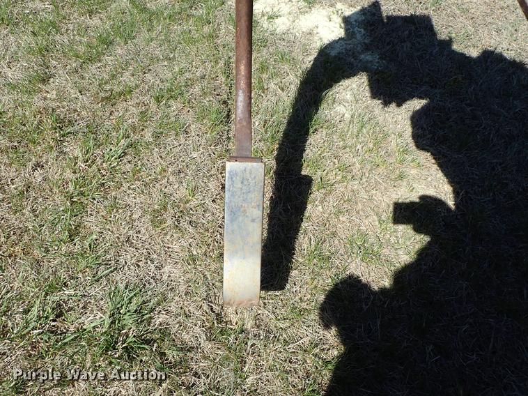 image for item DF1096 John Deere 915 ripper