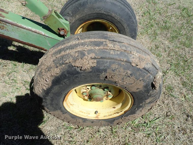 image for item DF1096 John Deere 915 ripper