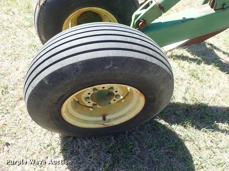 image for item DF1096 John Deere 915 ripper