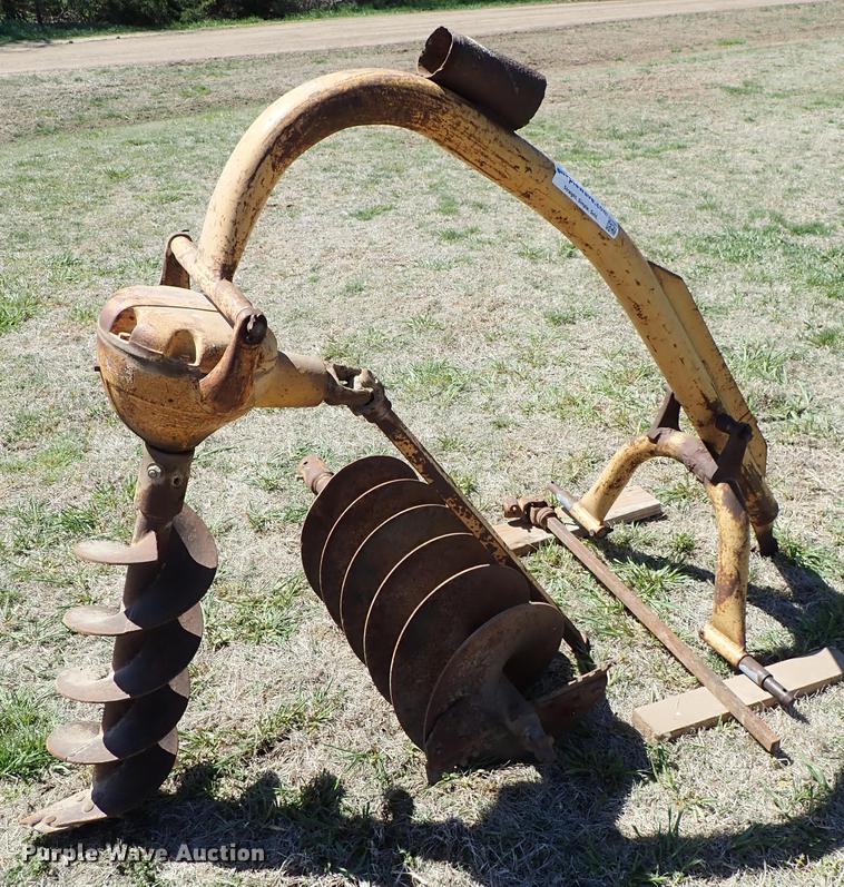 image for item DF1100 Post hole digger