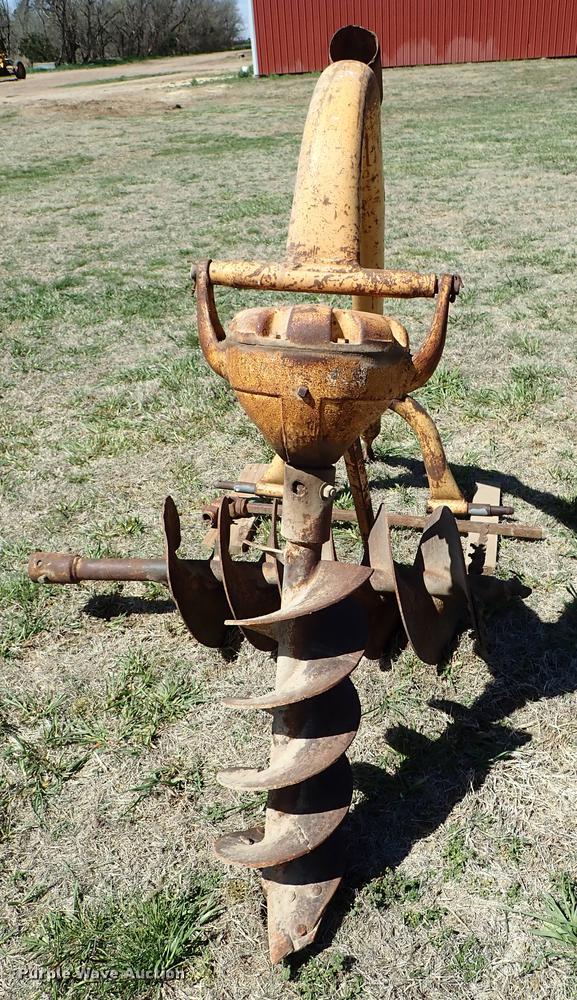 image for item DF1100 Post hole digger