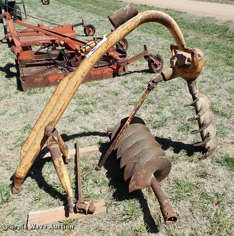 image for item DF1100 Post hole digger